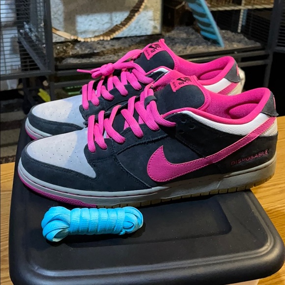 Nike SB Dunk - Picture 2 of 8